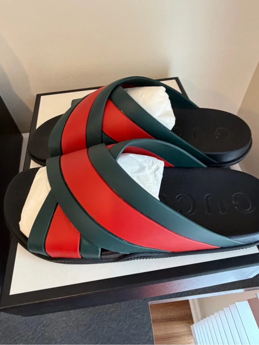 Men’s Gucci Green and Red Crisscross Leather Slide Sandals